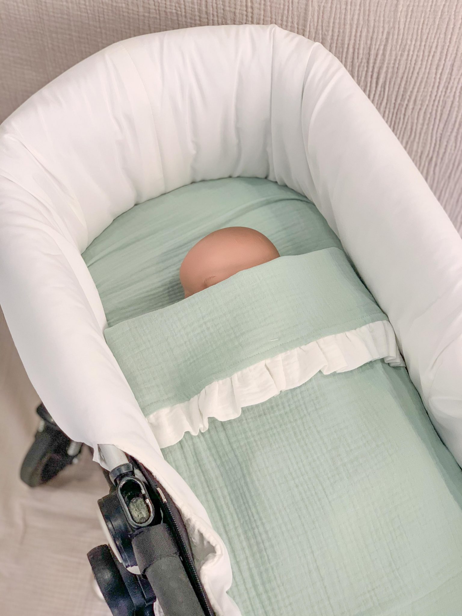 Cómo hacer un bolso de tela para el carro de bebé