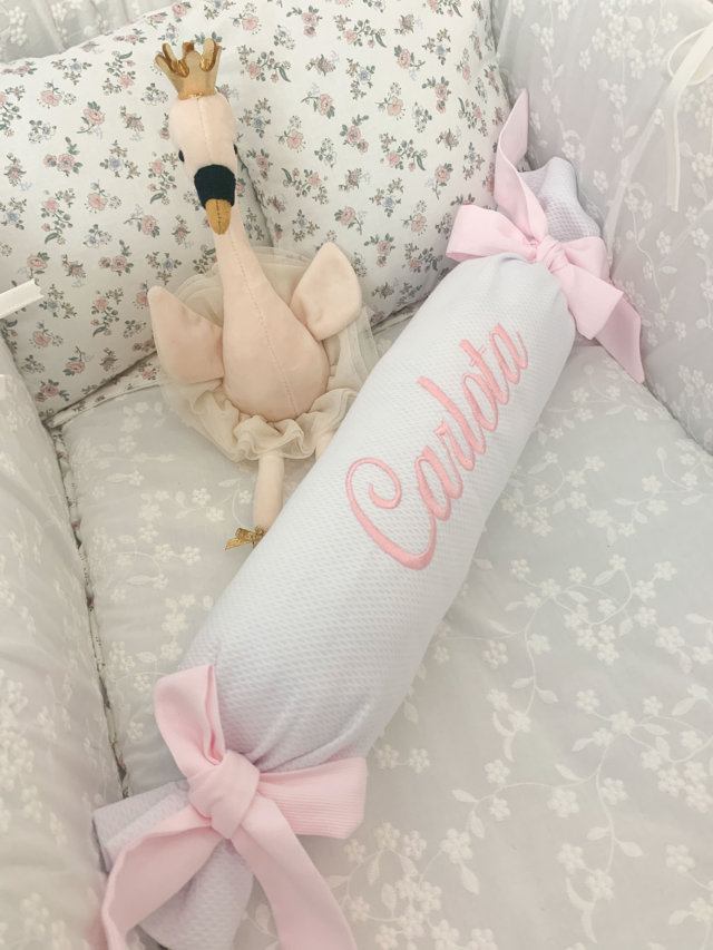 Cojín caramelo, cojín antivuelco, almohada bebé, cojín bebé