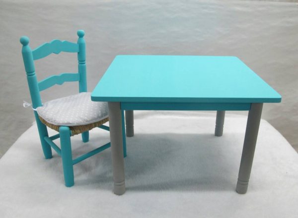 MESA INFANTIL ARTESANAL TURQUESA