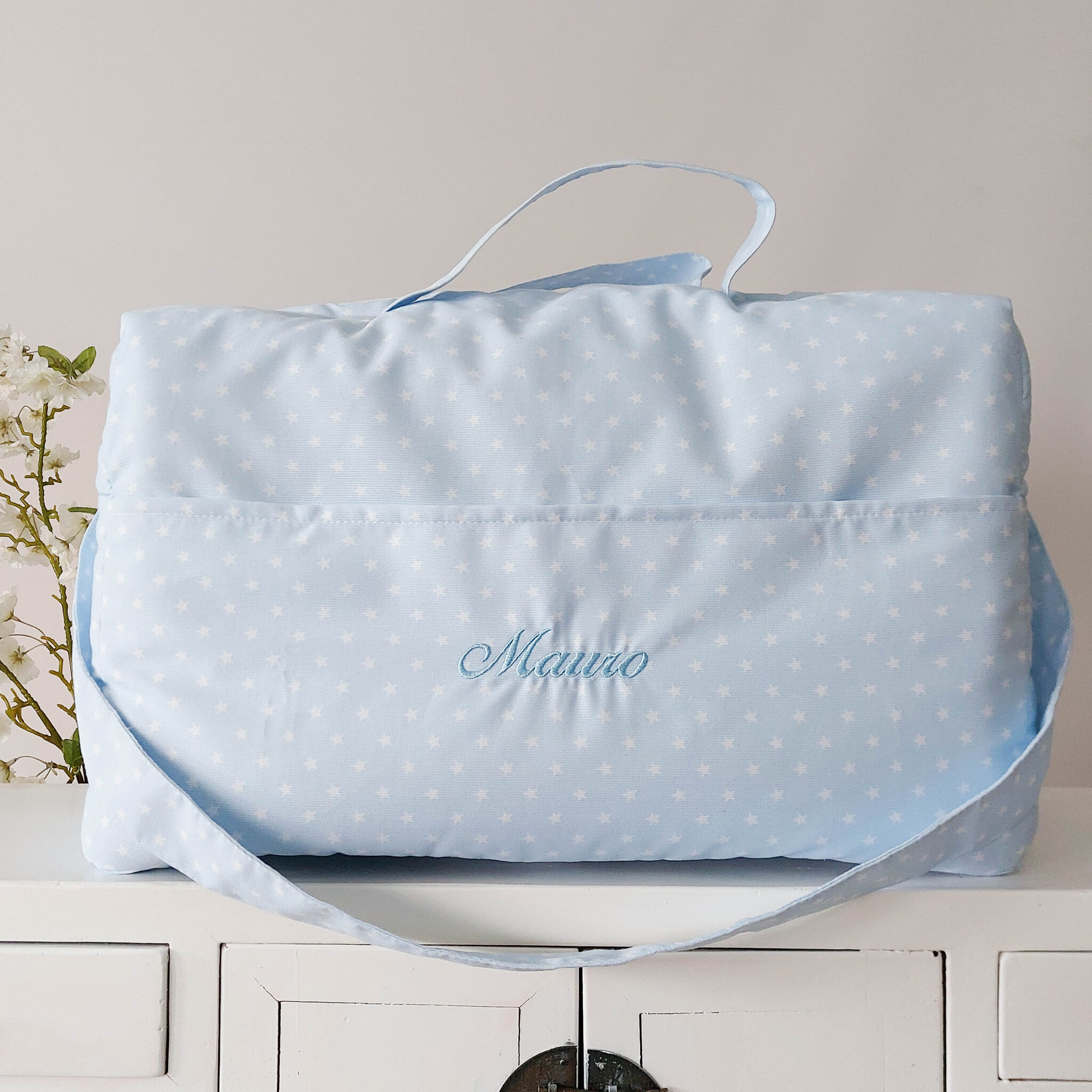 Bolso de maternidad tela piqué azul estrellas blancas - Mimitos Home