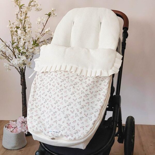 saco de silla tela sacks blanco roto y flores vintage CON VOLANTE