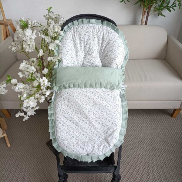 Saco para silla de paseo flores y amapolas con volante bambula verde